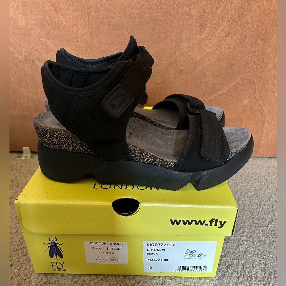 Fly London Sandals Women’s Size 9 US Platform Wedge Strappy black fabric elastic